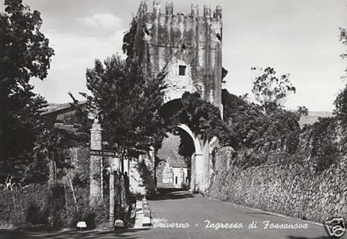Alloggio La Torre Fossanova Priverno Extérieur photo